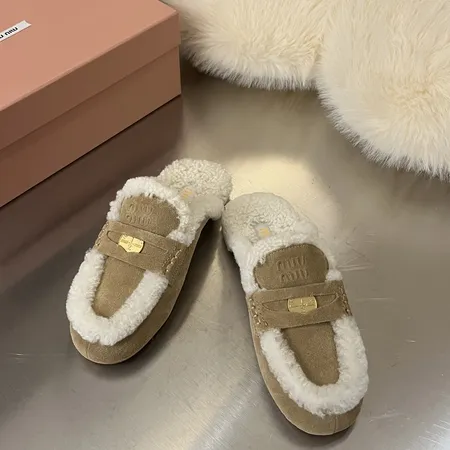 ミュウミュウ スリッパ