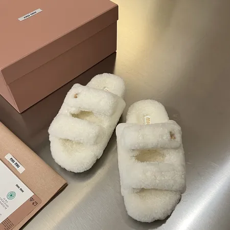 ミュウミュウ スリッパ