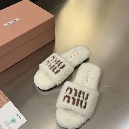 ミュウミュウ スリッパ