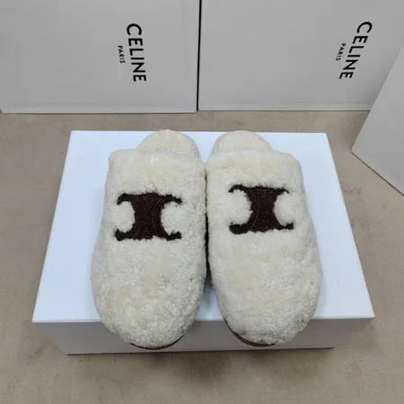 セリーヌ スリッパ
