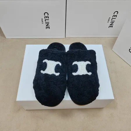 セリーヌ スリッパ