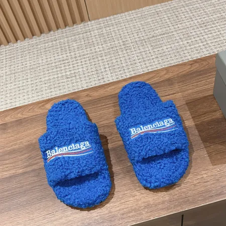 バレンシアガ スリッパ