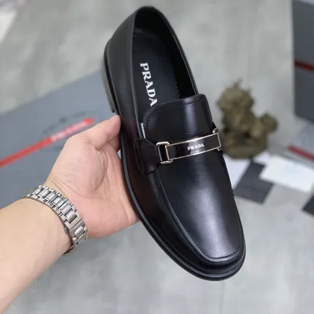 プラダ ビジネスシューズ