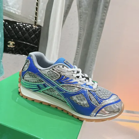 ボッテガ ヴェネタ スニーカー