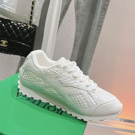 ボッテガ ヴェネタ スニーカー