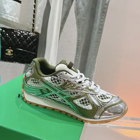 ボッテガ ヴェネタ スニーカー