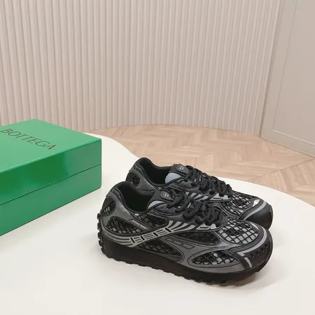 ボッテガ ヴェネタ スニーカー