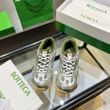 ボッテガ ヴェネタ スニーカー