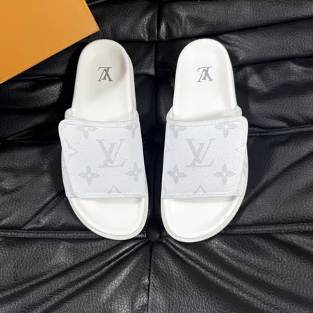 ルイヴィトン スリッパ
