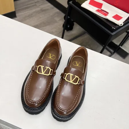 ヴァレンティノ カジュアルシューズ