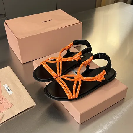 ミュウミュウ サンダル