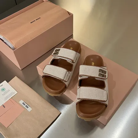 ミュウミュウ スリッパ