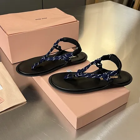 ミュウミュウ サンダル