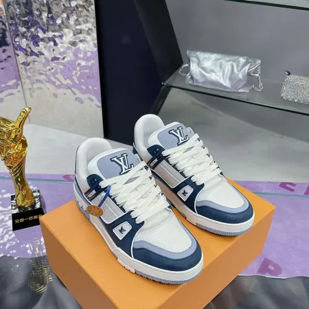 ルイヴィトン カジュアルシューズ