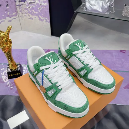 ルイヴィトン カジュアルシューズ