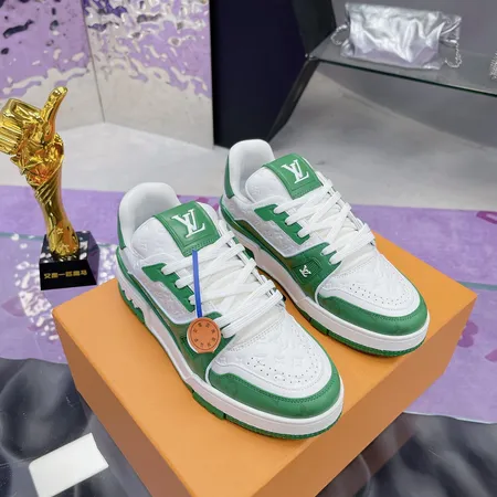 ルイヴィトン カジュアルシューズ