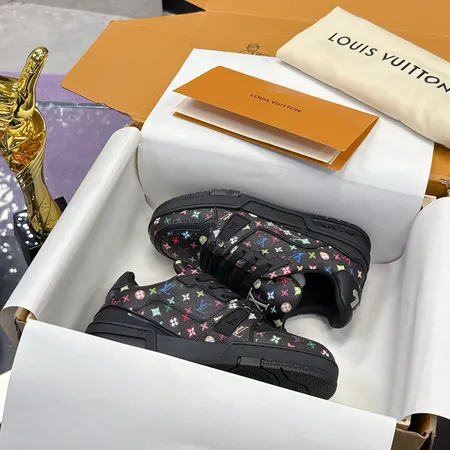 ルイヴィトン カジュアルシューズ