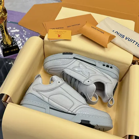 ルイヴィトン カジュアルシューズ