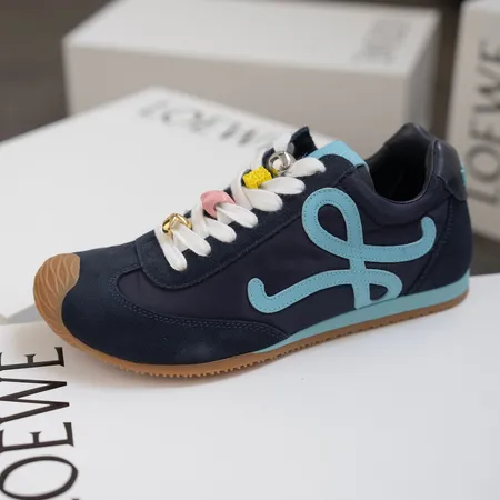 ロエベ スニーカー