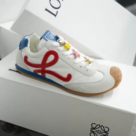 ロエベ スニーカー