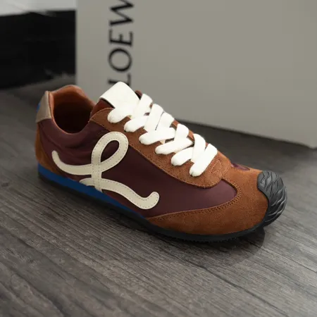 ロエベ スニーカー