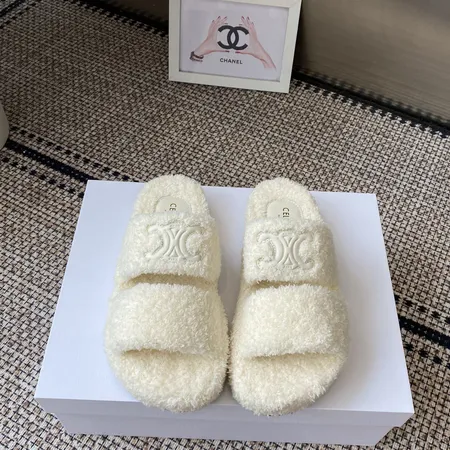 セリーヌ スリッパ