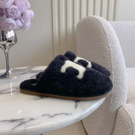 セリーヌ スリッパ