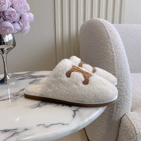 セリーヌ スリッパ