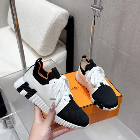 エルメス スニーカー