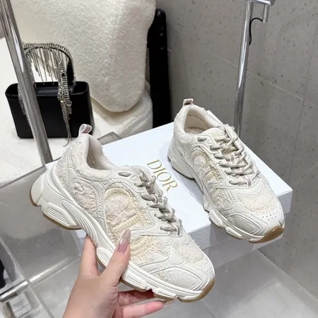 ディオール スニーカー