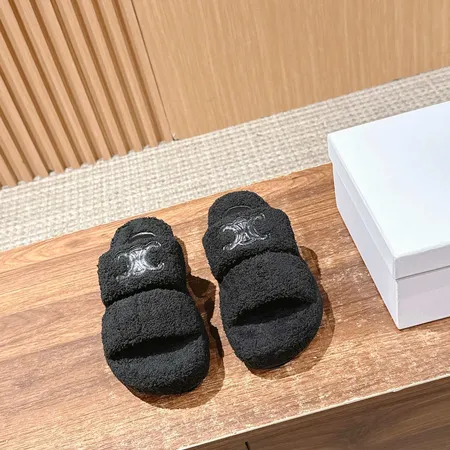 セリーヌ スリッパ