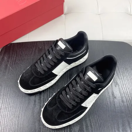 フェラガモ カジュアルシューズ