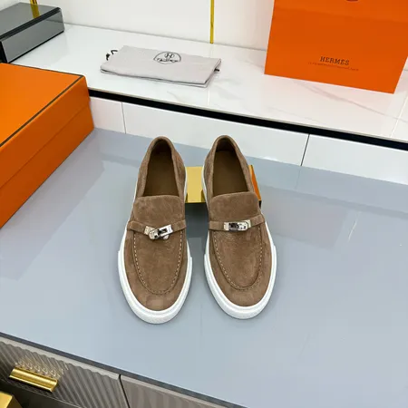 エルメス カジュアルシューズ