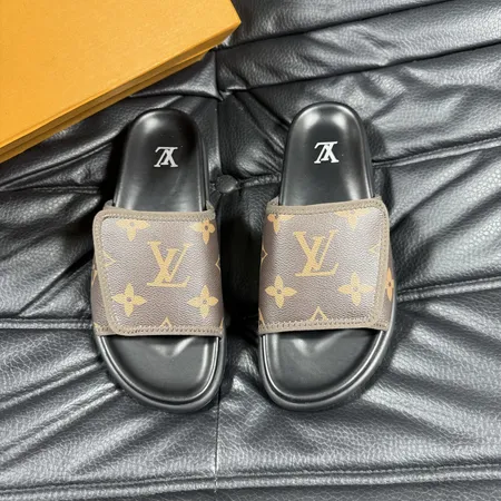ルイヴィトン スリッパ