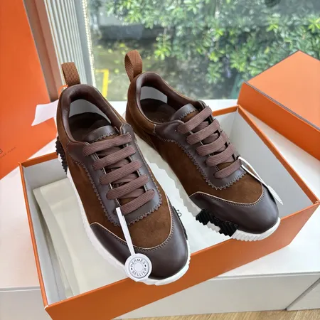 エルメス スニーカー