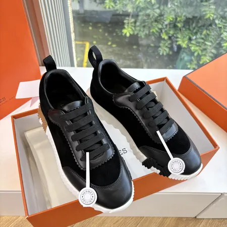 エルメス スニーカー