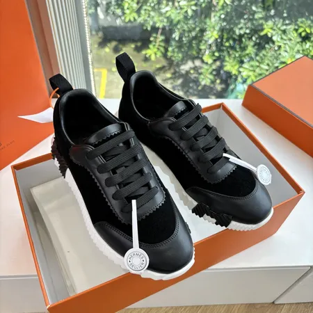 エルメス スニーカー