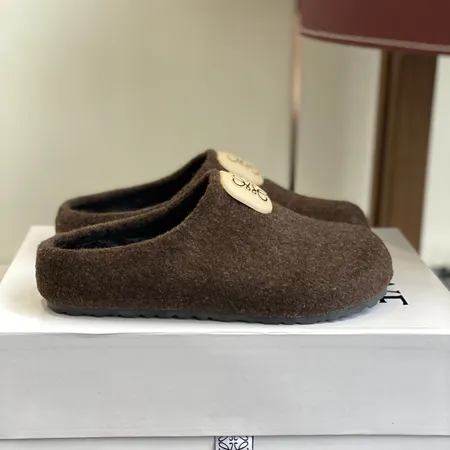 ロエベ スリッパ