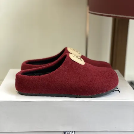 ロエベ スリッパ