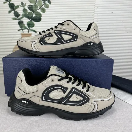 ディオール スニーカー