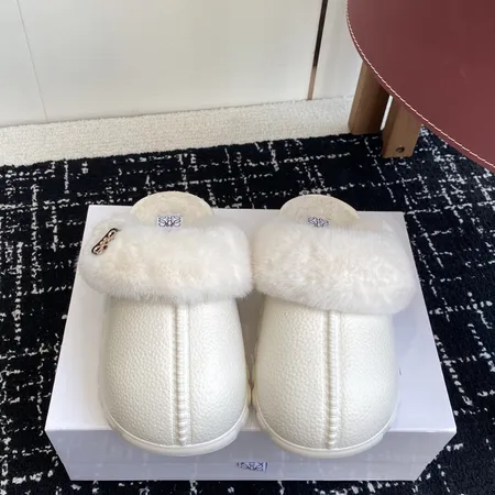 ロエベ スリッパ