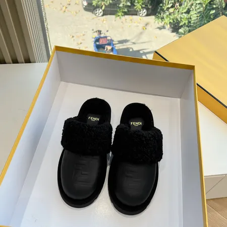 フェンディ スリッパ