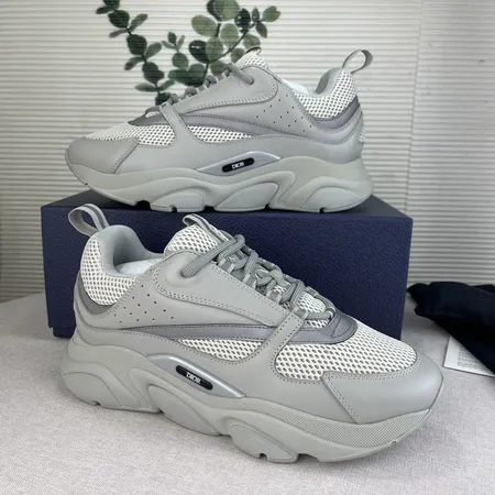 ディオール スニーカー