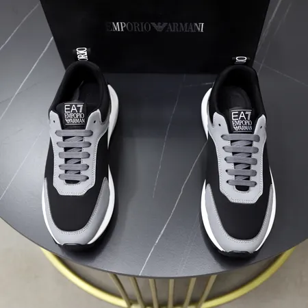 アルマーニ スニーカー