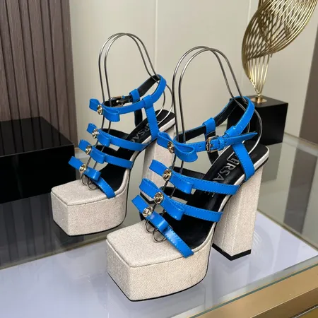 ヴェルサーチ サンダル