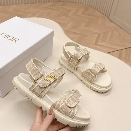 ディオール サンダル