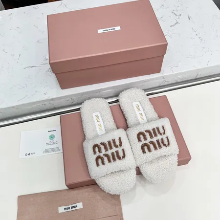 ミュウミュウ スリッパ