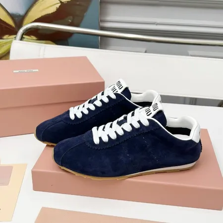 ミュウミュウ カジュアルシューズ