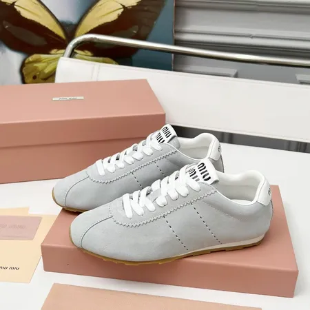 ミュウミュウ カジュアルシューズ