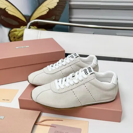 ミュウミュウ カジュアルシューズ